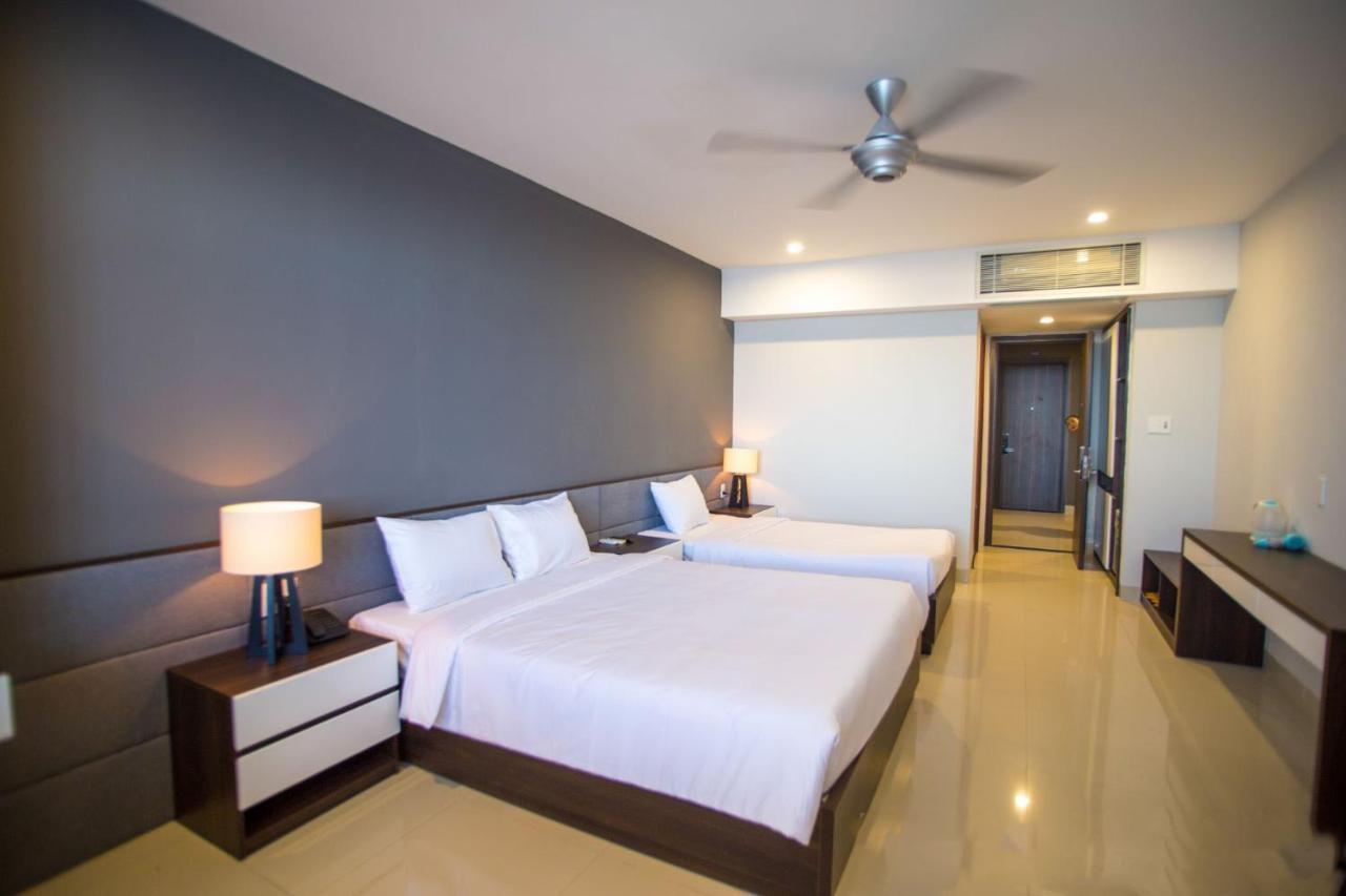 My Khe 2 Da Nang Seafront Hotel מראה חיצוני תמונה
