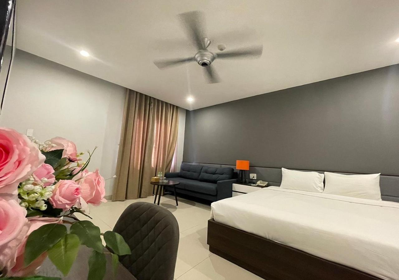 My Khe 2 Da Nang Seafront Hotel מראה חיצוני תמונה